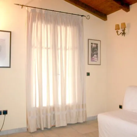 2 Bedrooms House At Corfou 1 Km Away From The Beach Corfu (city)